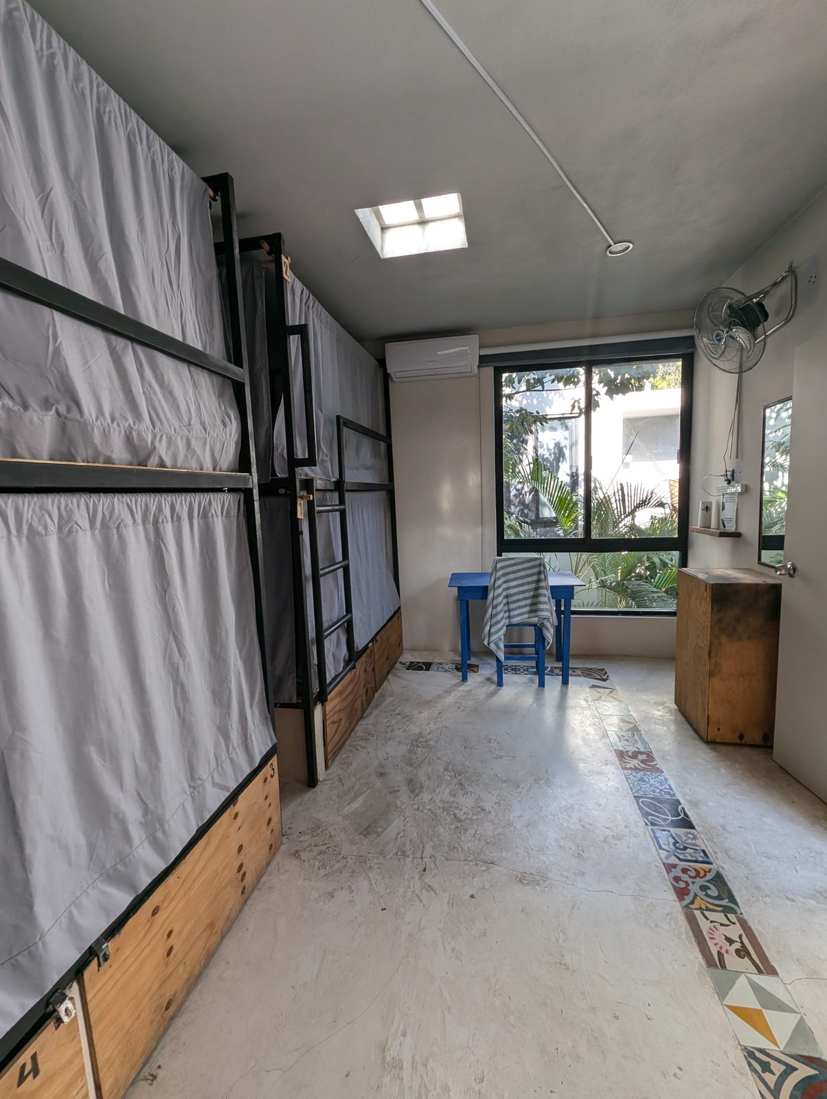 Room 4